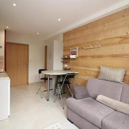 Mont-dore : T2 Confort Avec Parking Prive, Proche Thermes - Fr-1-608-99 لو مونت دوري